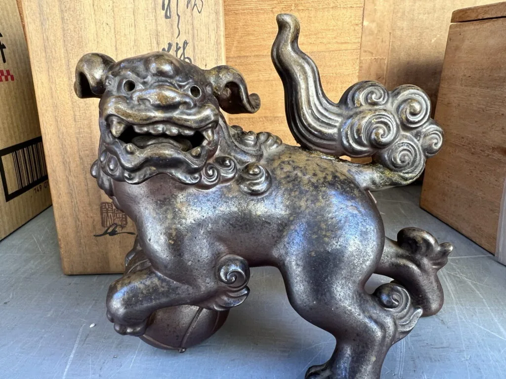 備前焼 玉獅子 置物