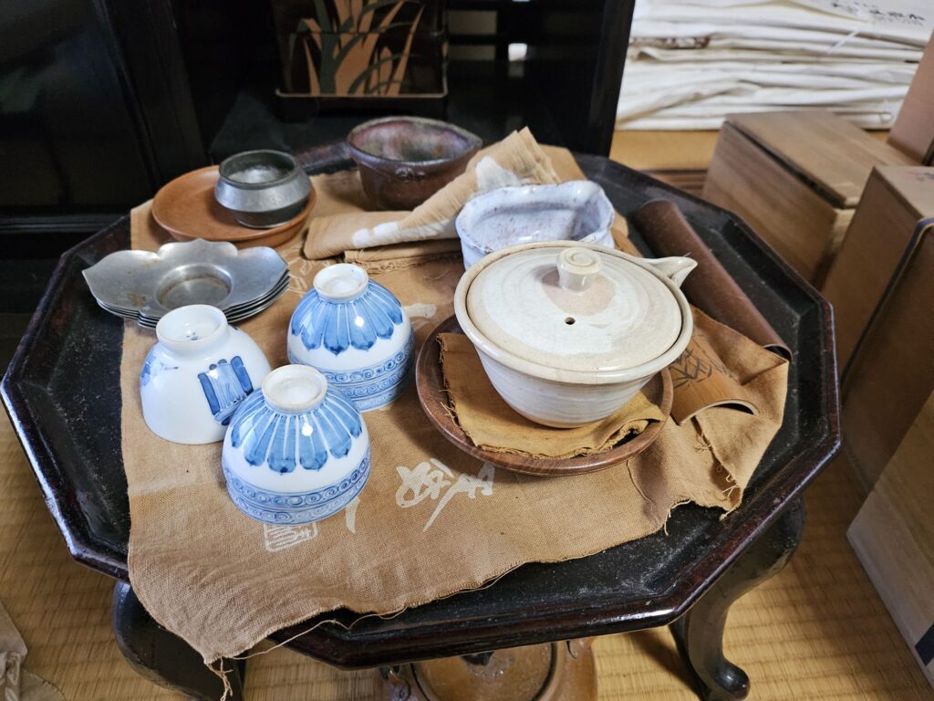 倉敷市玉島乙島で骨董品 煎茶道具 備前焼を買取致しました
