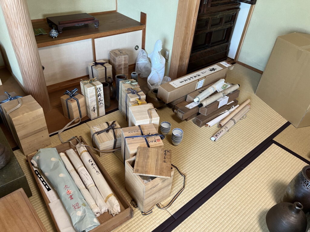 岡山県倉敷市児島で骨董品を買取しました