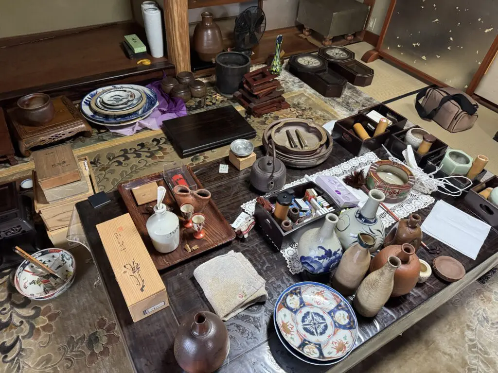 ♪ 骨董品　まとめ売り 玉野市田井にお伺いして骨董品を高価買取でお喜びいただきました