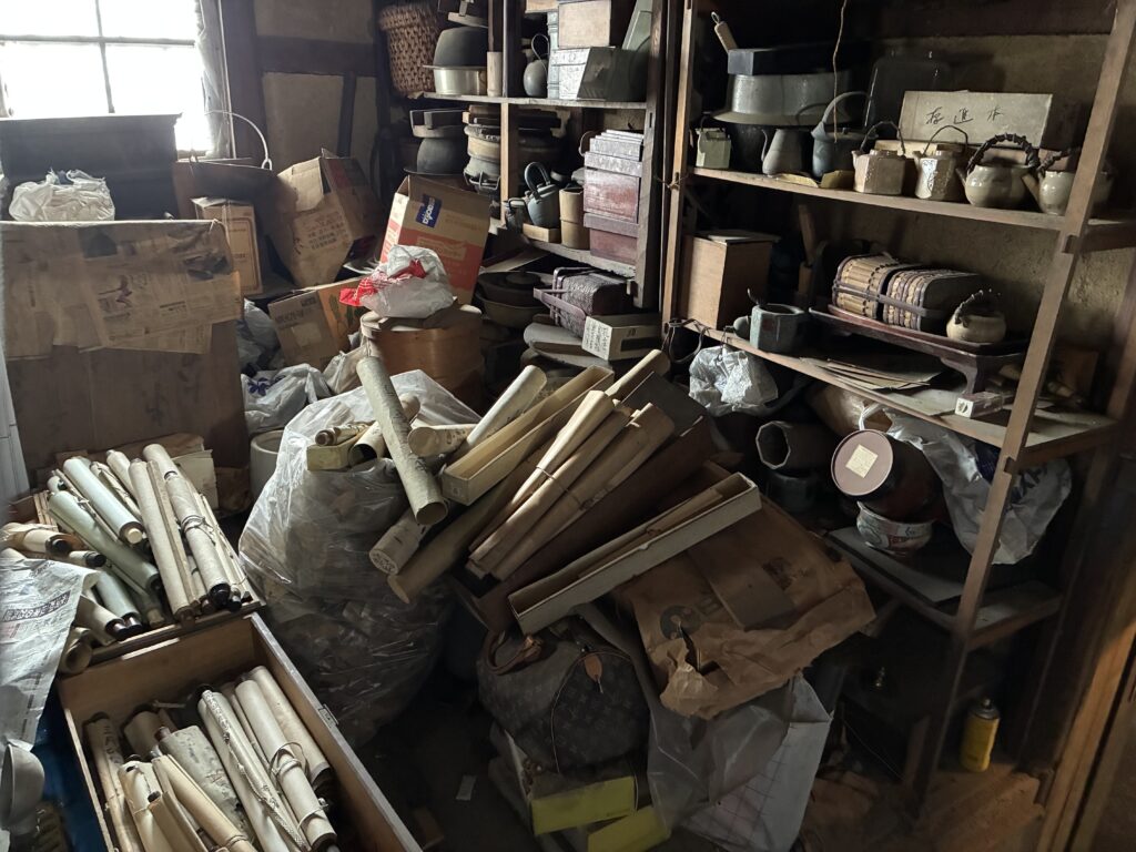 岡山で蔵の整理、骨董品の買取は
『さくや』へお任せ下さい