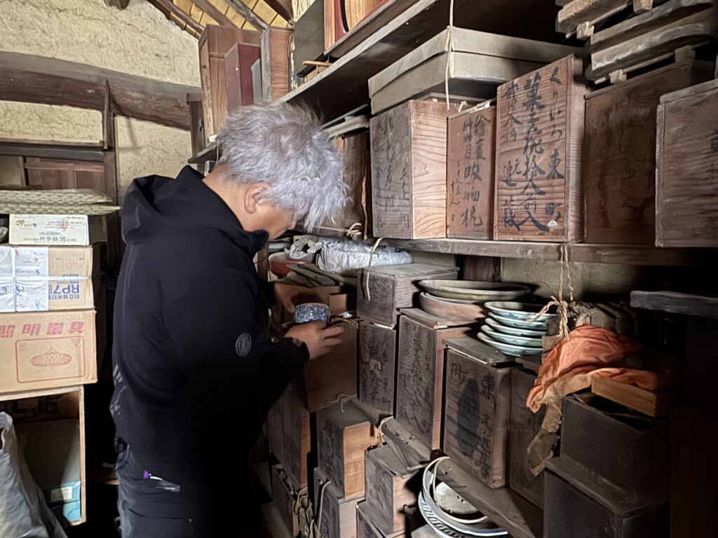 岡山で蔵の整理、骨董品の買取は『さくや』へお任せ下さい